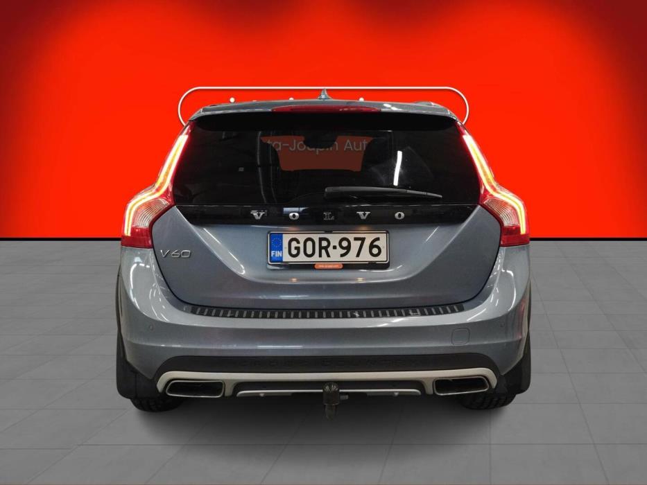 VOLVO V60 Cross Country 2018