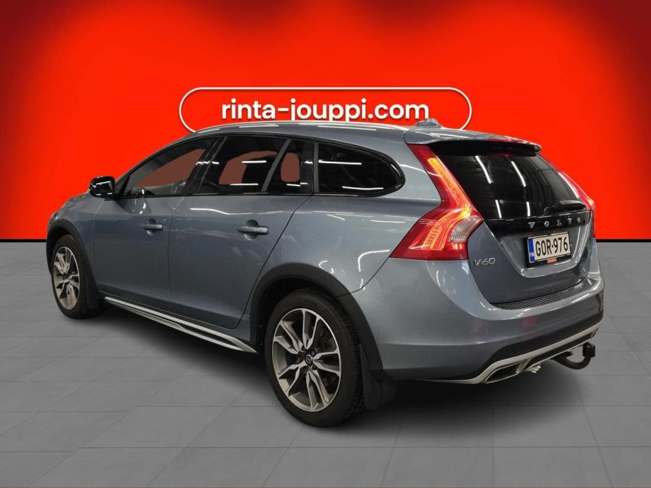 VOLVO V60 Cross Country 2018