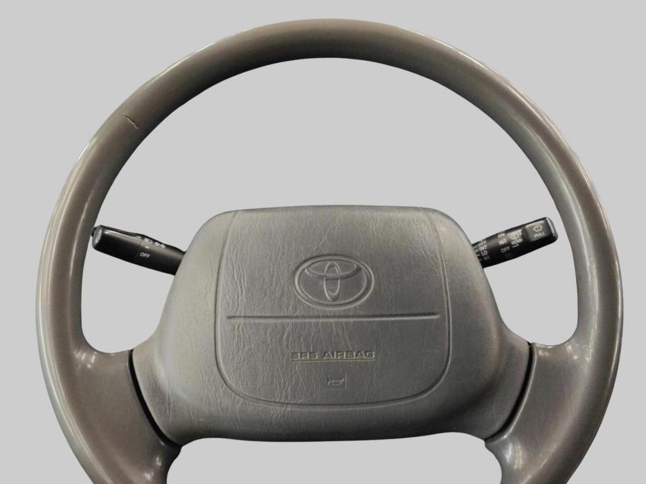 TOYOTA Hiace 2004