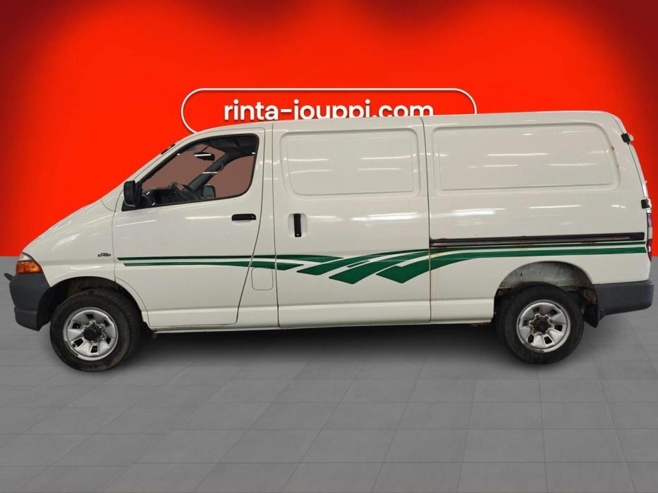 TOYOTA Hiace 2004