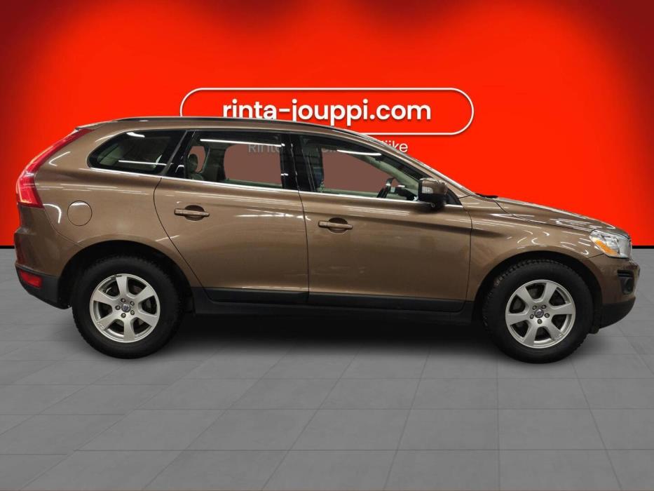 VOLVO XC60 2010