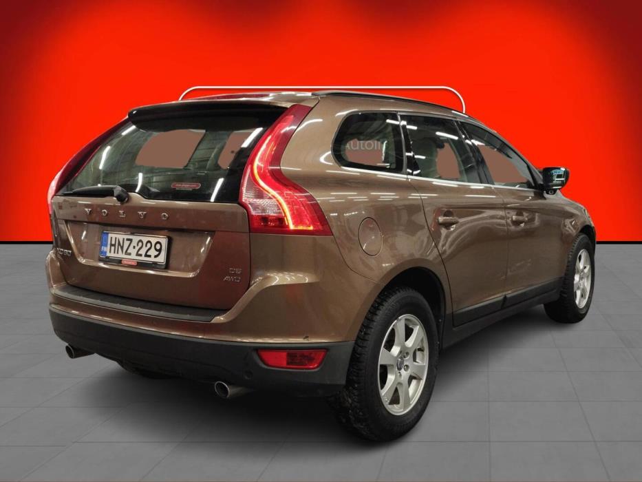 VOLVO XC60 2010