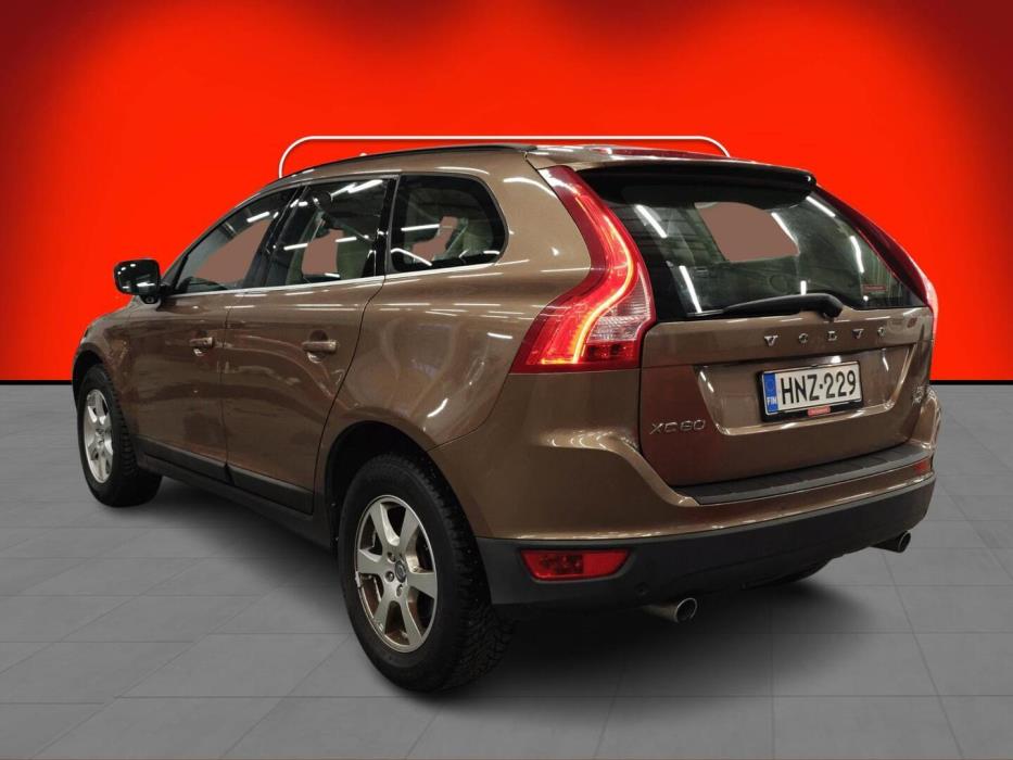 VOLVO XC60 2010