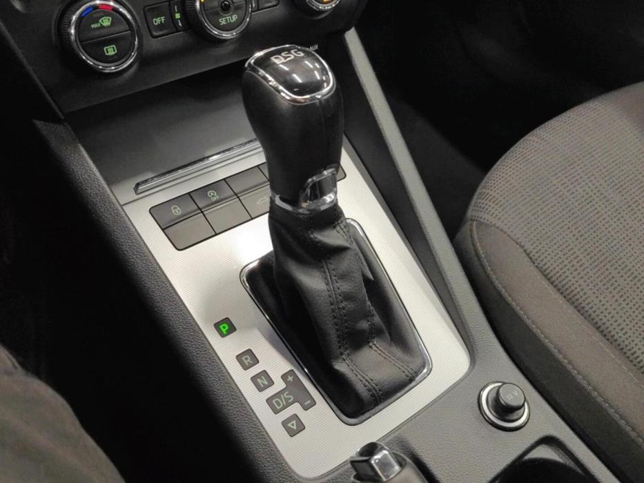 SKODA Octavia 2014