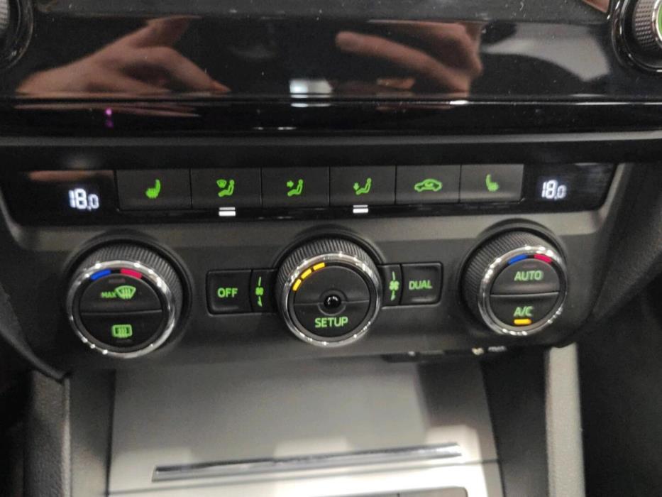 SKODA Octavia 2014