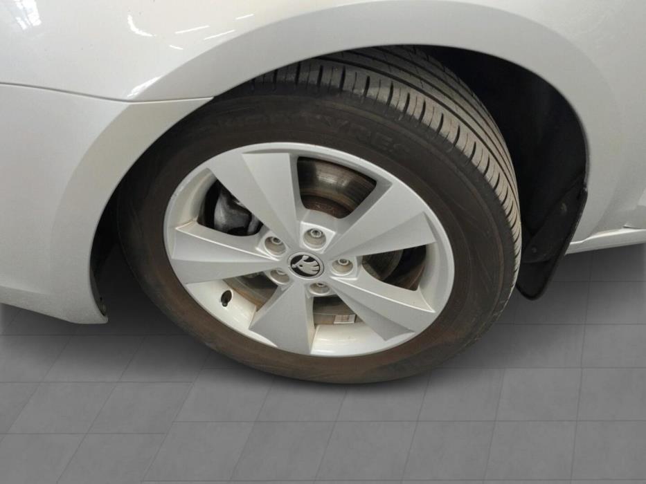 SKODA Octavia 2014