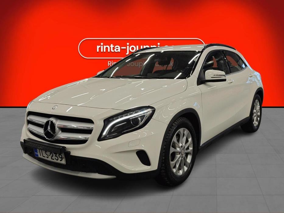 MERCEDES-BENZ GLA 2015