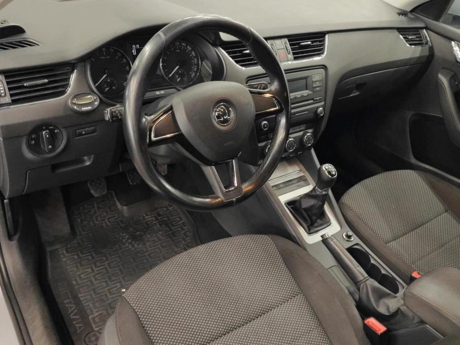 SKODA Octavia 2013
