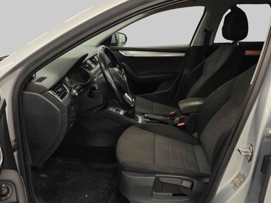 SKODA Octavia 2013