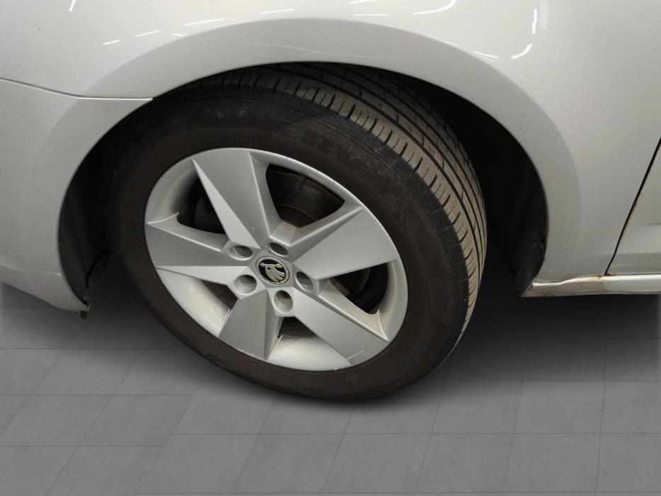 SKODA Octavia 2013
