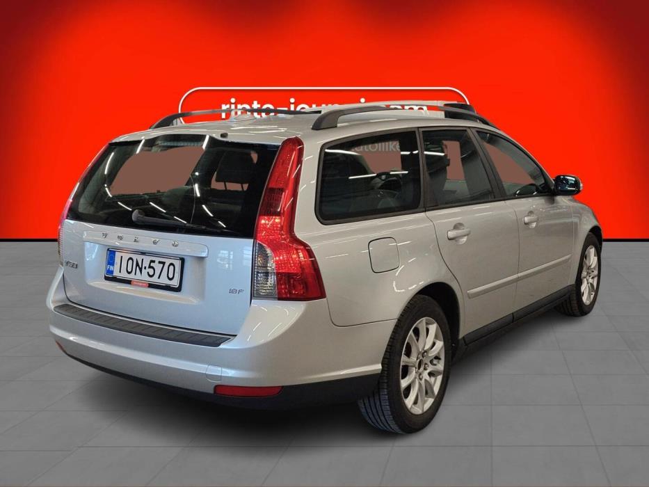 VOLVO V50 2008