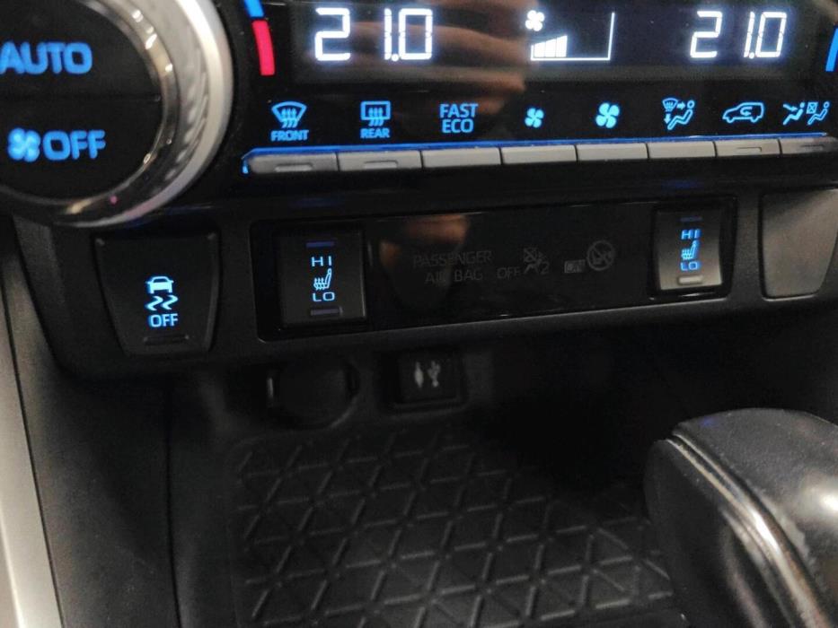 TOYOTA RAV4 2019
