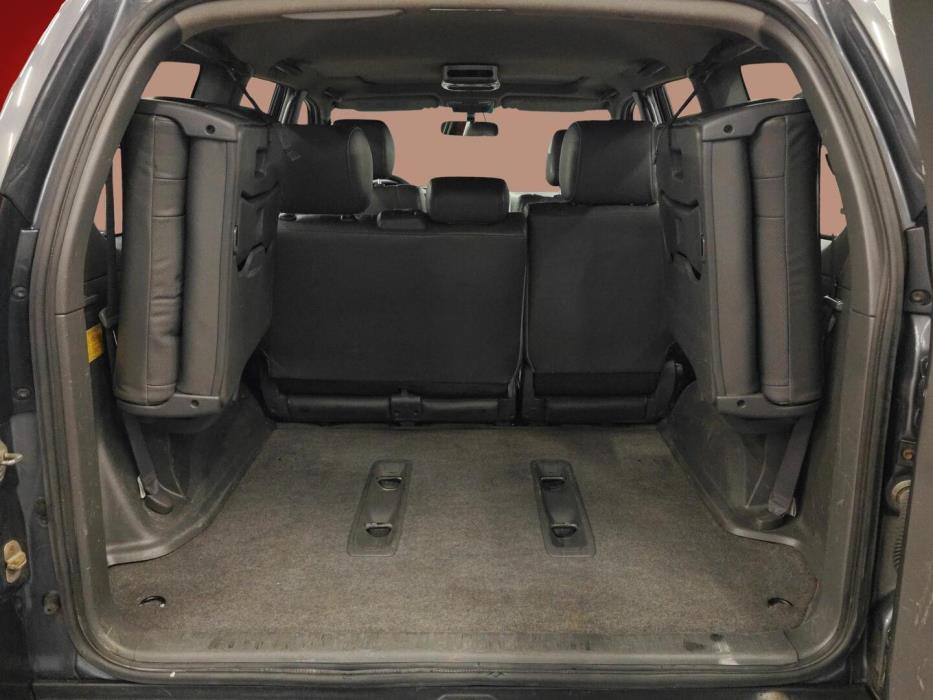 TOYOTA Land Cruiser 2004