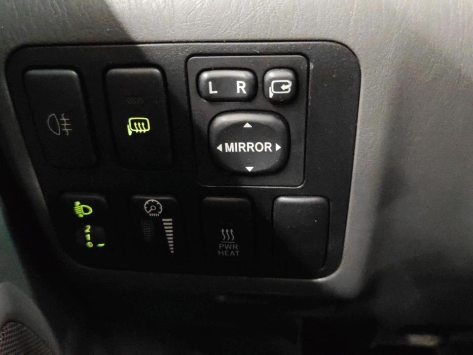 TOYOTA Land Cruiser 2004