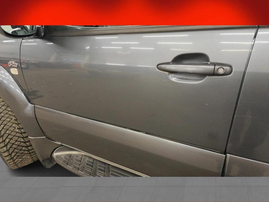 TOYOTA Land Cruiser 2004