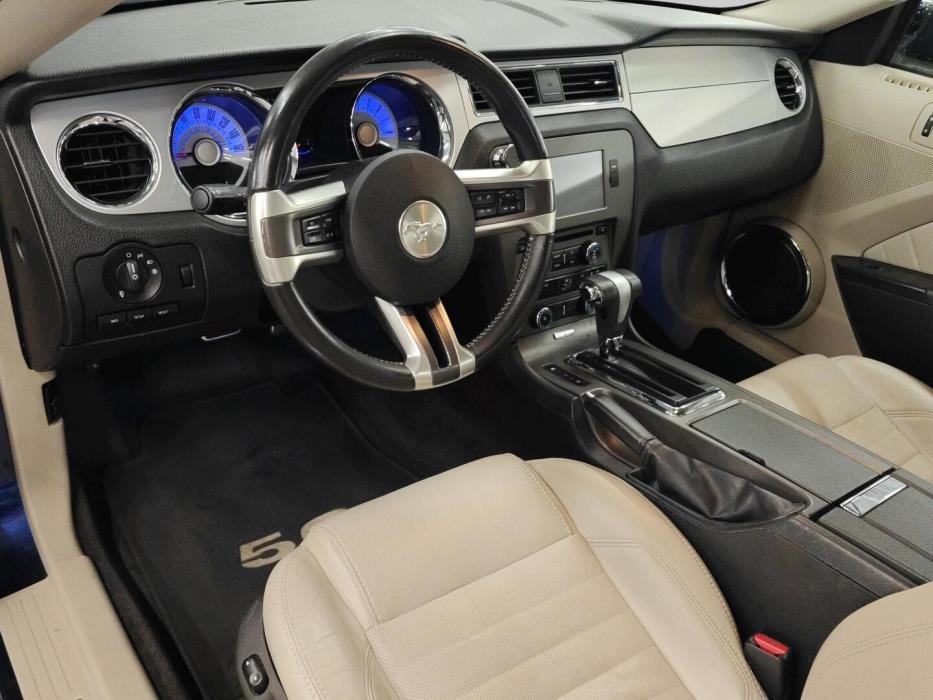 FORD Mustang 2010