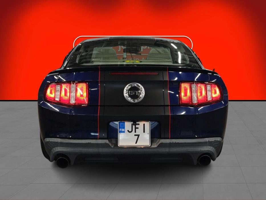 FORD Mustang 2010