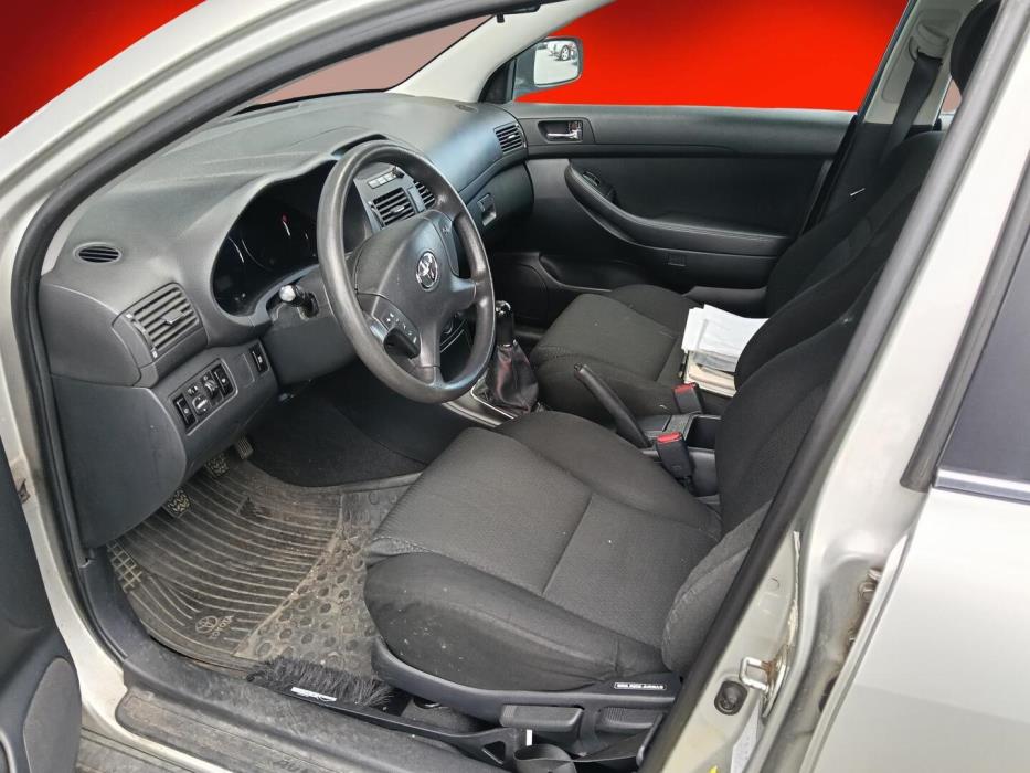 TOYOTA Avensis 2006
