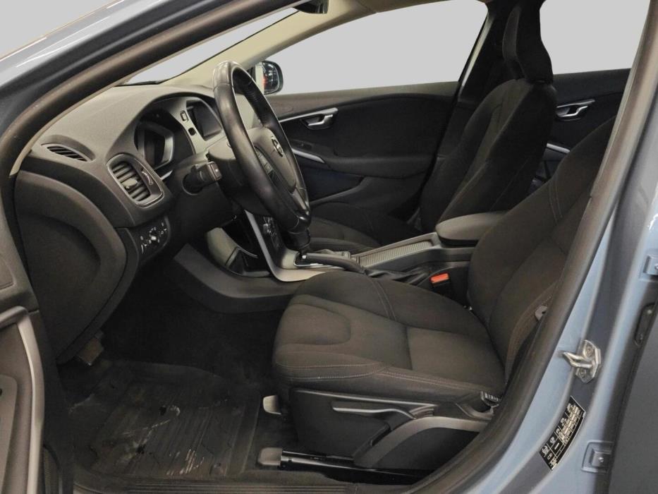 VOLVO V40 Cross Country 2017