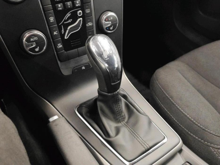 VOLVO V40 Cross Country 2017