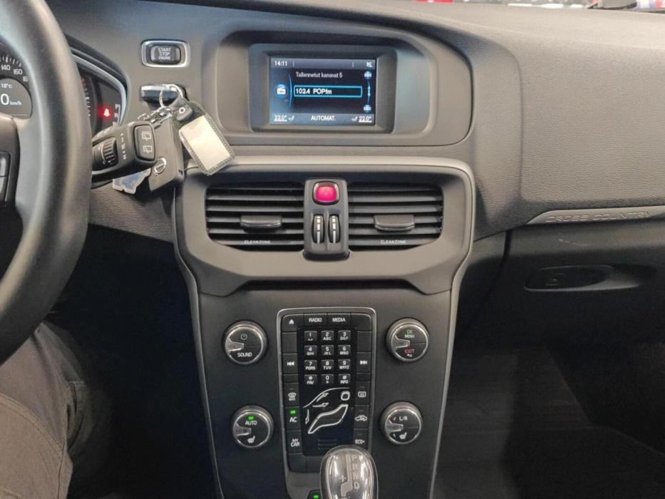 VOLVO V40 Cross Country 2017