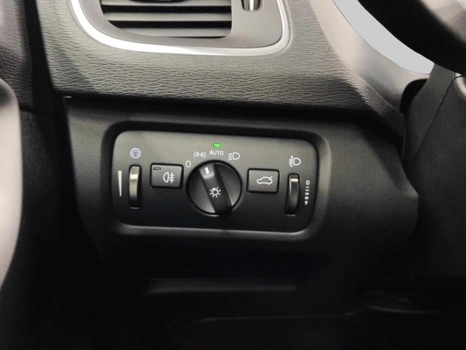 VOLVO V40 Cross Country 2017