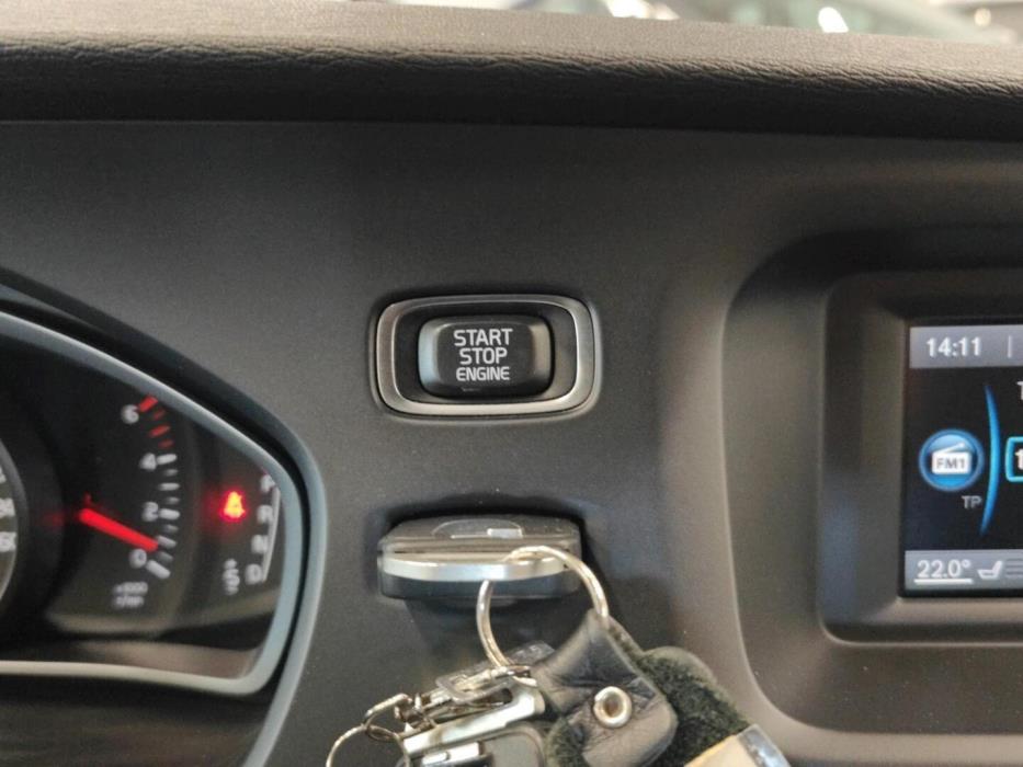 VOLVO V40 Cross Country 2017