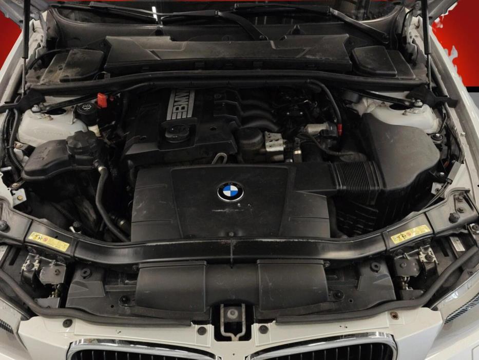 BMW 318 2009