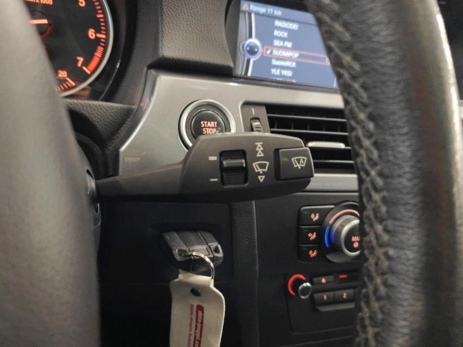 BMW 318 2009
