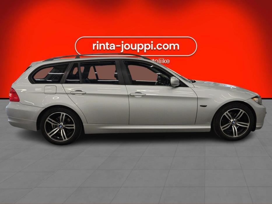 BMW 318 2009