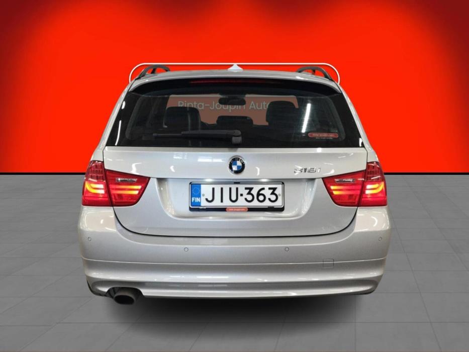 BMW 318 2009