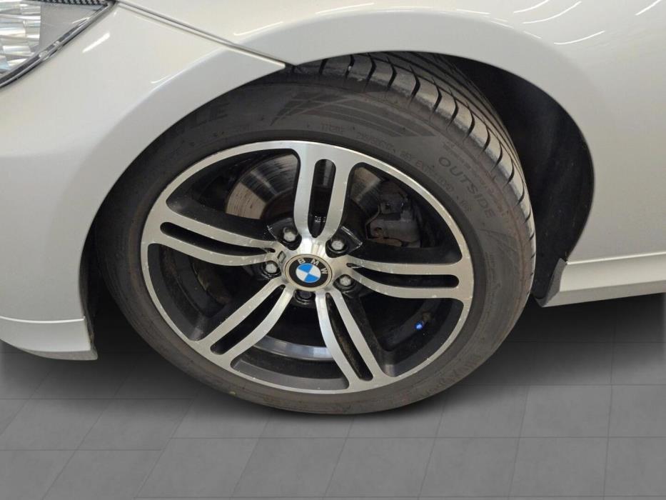 BMW 318 2009