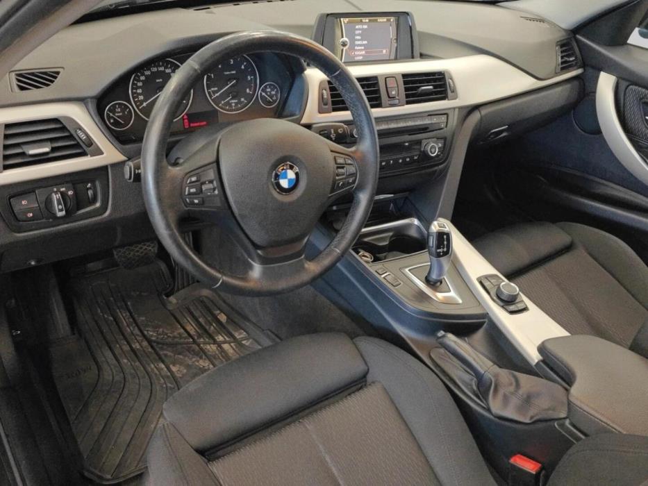 BMW 320 2014