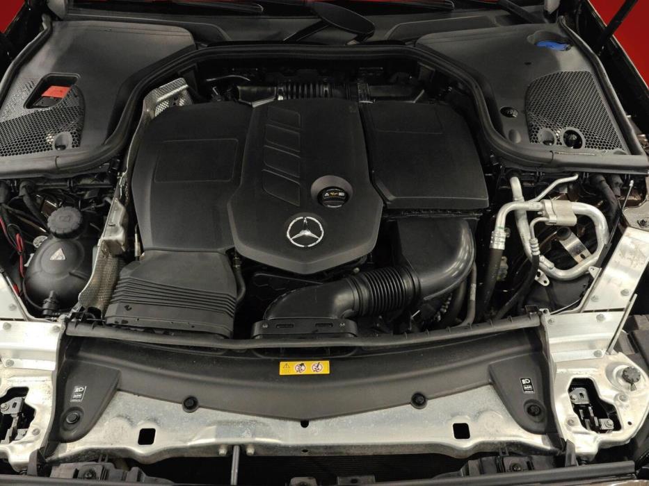 MERCEDES-BENZ E 2016