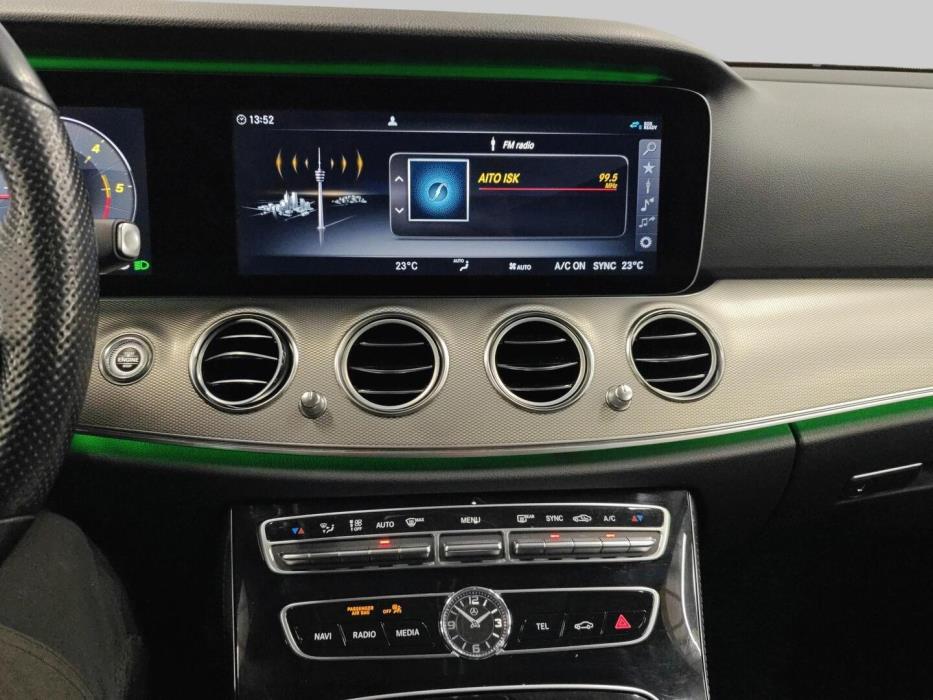 MERCEDES-BENZ E 2016