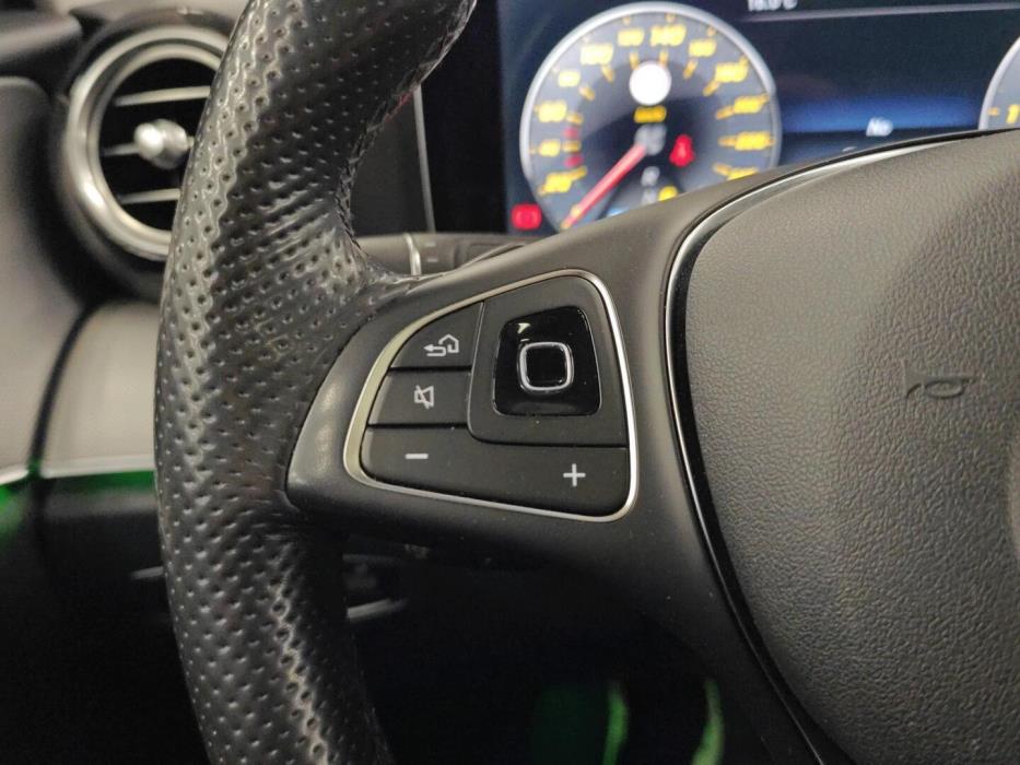 MERCEDES-BENZ E 2016