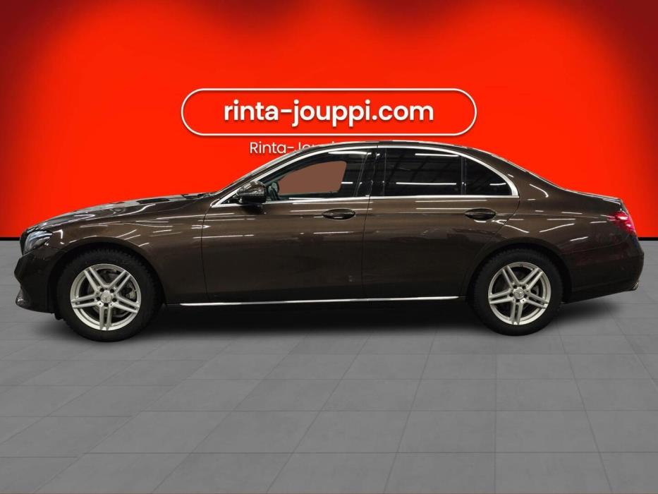 MERCEDES-BENZ E 2016