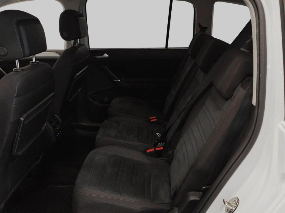 VOLKSWAGEN Touran 2021