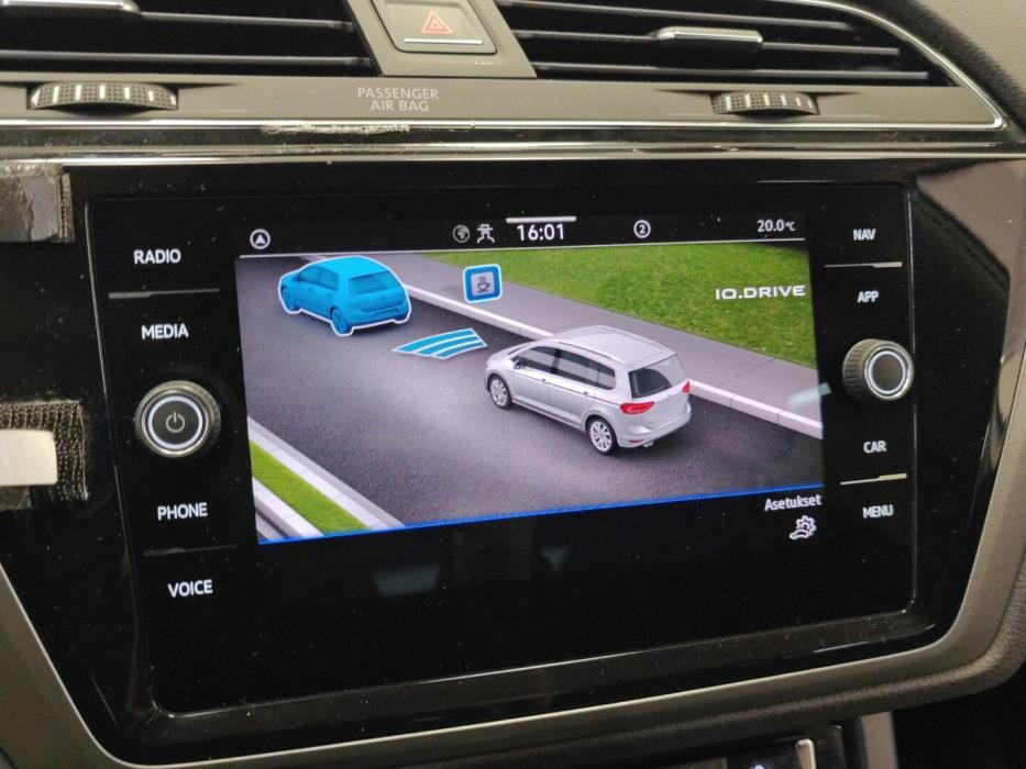 VOLKSWAGEN Touran 2021