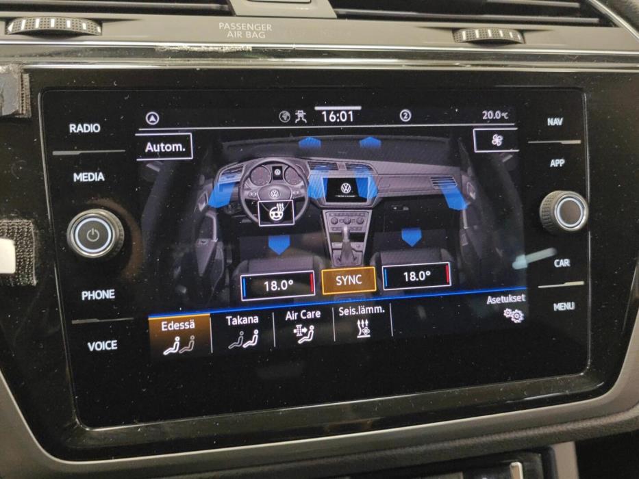 VOLKSWAGEN Touran 2021