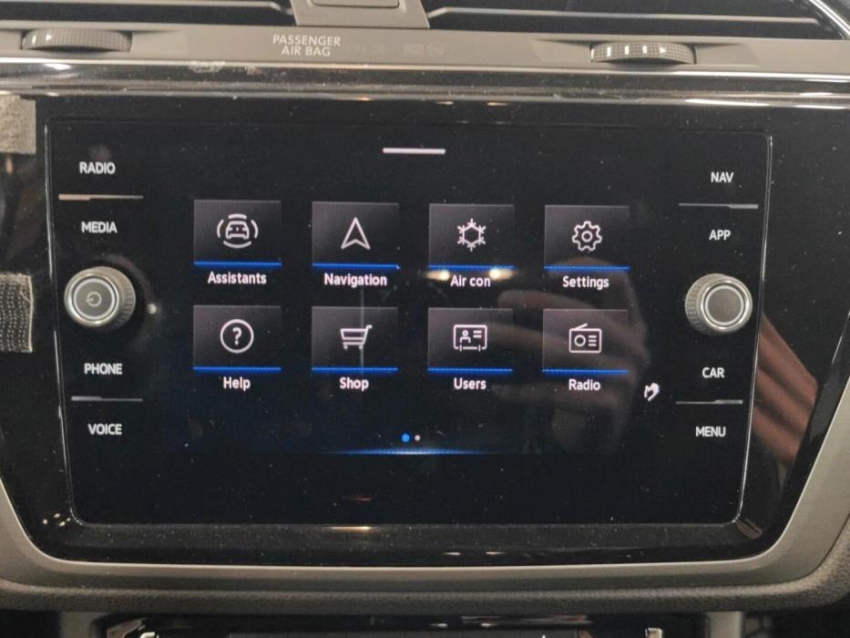 VOLKSWAGEN Touran 2021