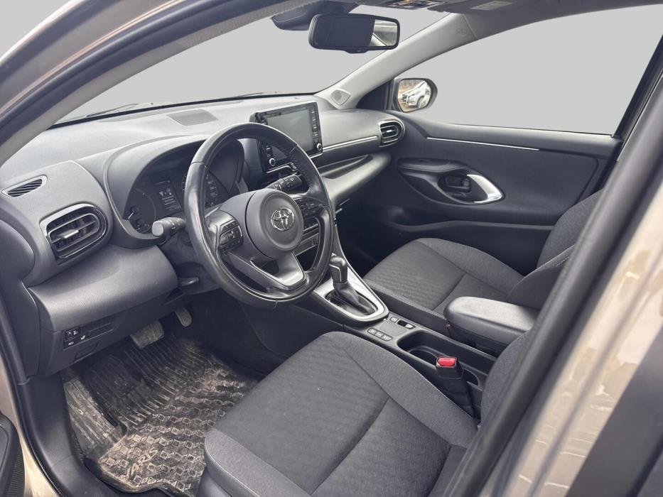 TOYOTA Yaris 2022