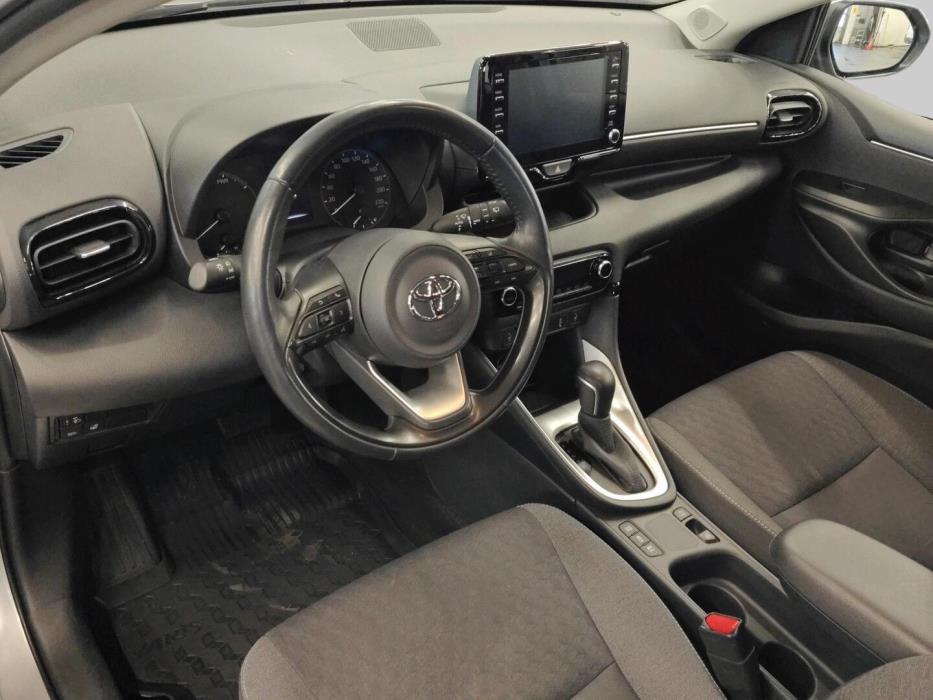 TOYOTA Yaris 2022