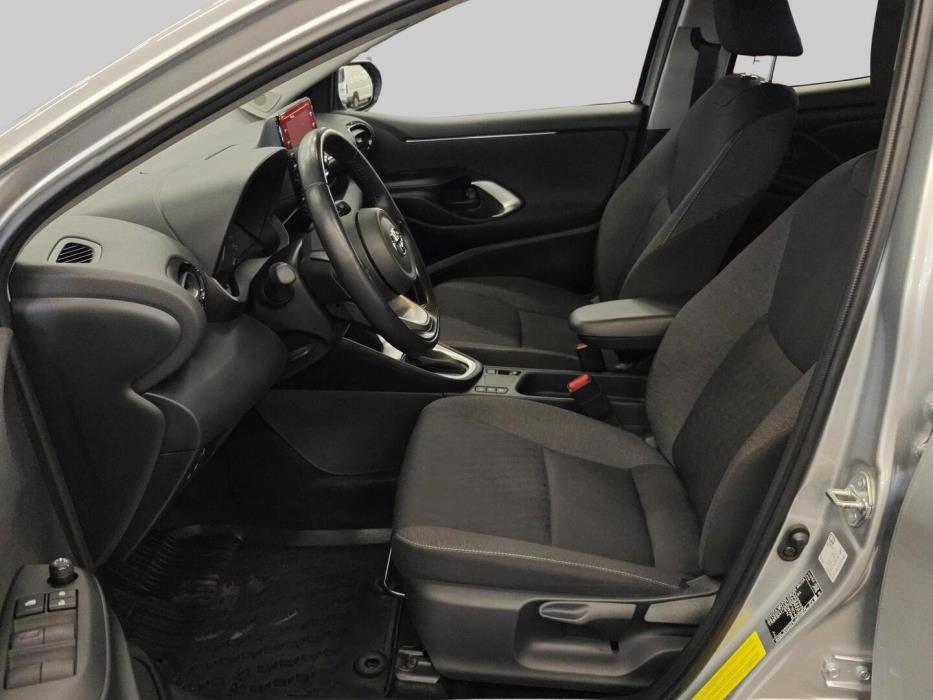 TOYOTA Yaris 2022