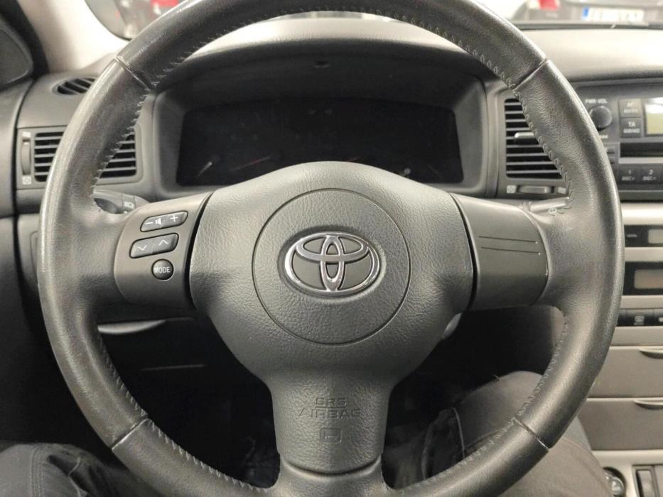 TOYOTA Corolla 2005