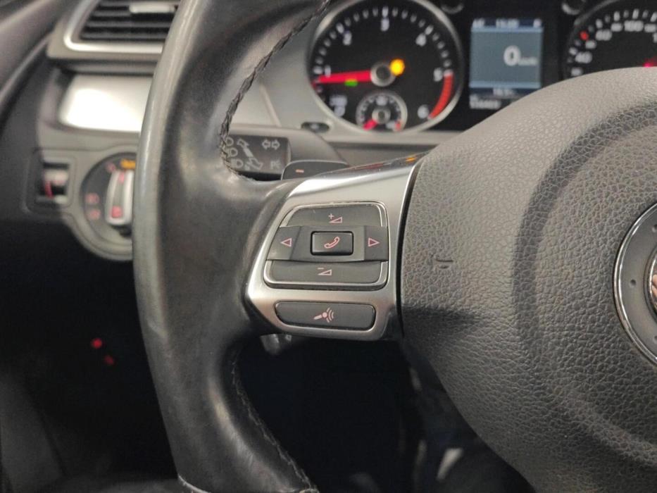 VOLKSWAGEN Passat CC 2011