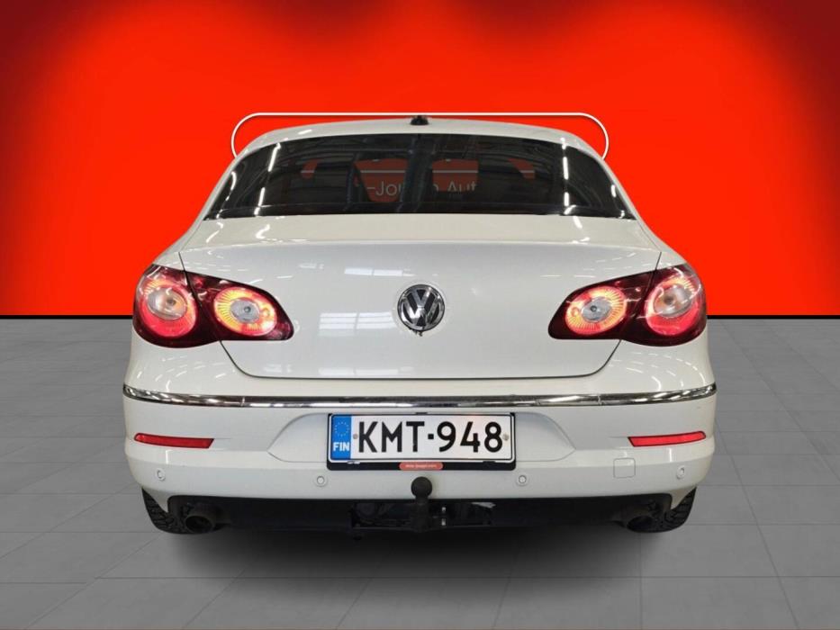 VOLKSWAGEN Passat CC 2011