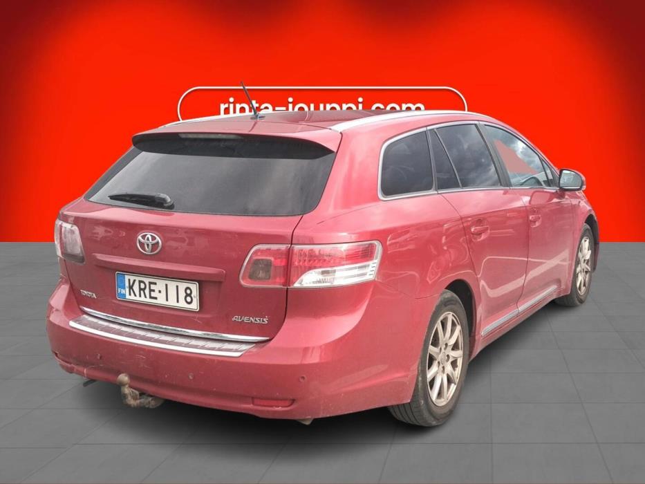 TOYOTA Avensis 2011