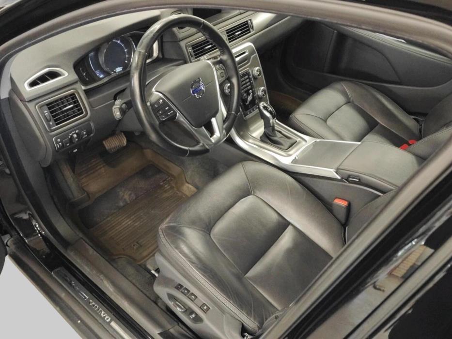 VOLVO XC70 2016