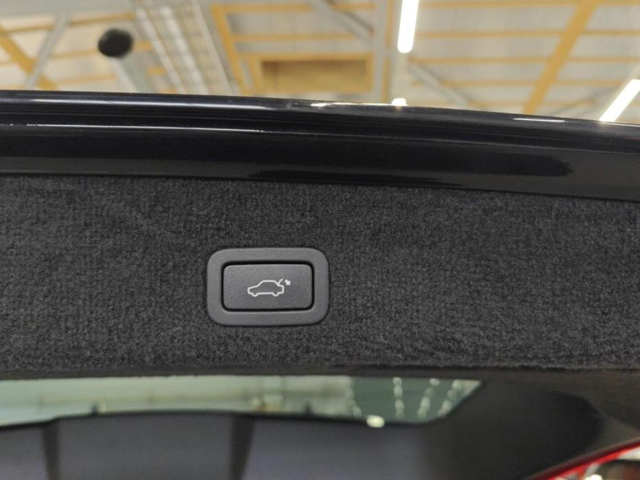 VOLVO XC70 2016